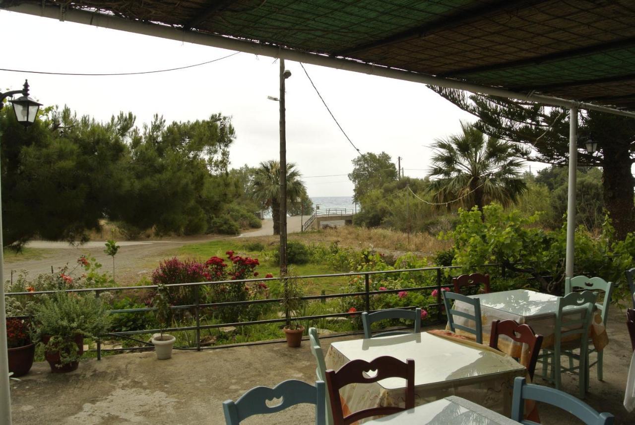 Kleanthis Apartments Rodhákinon Luaran gambar