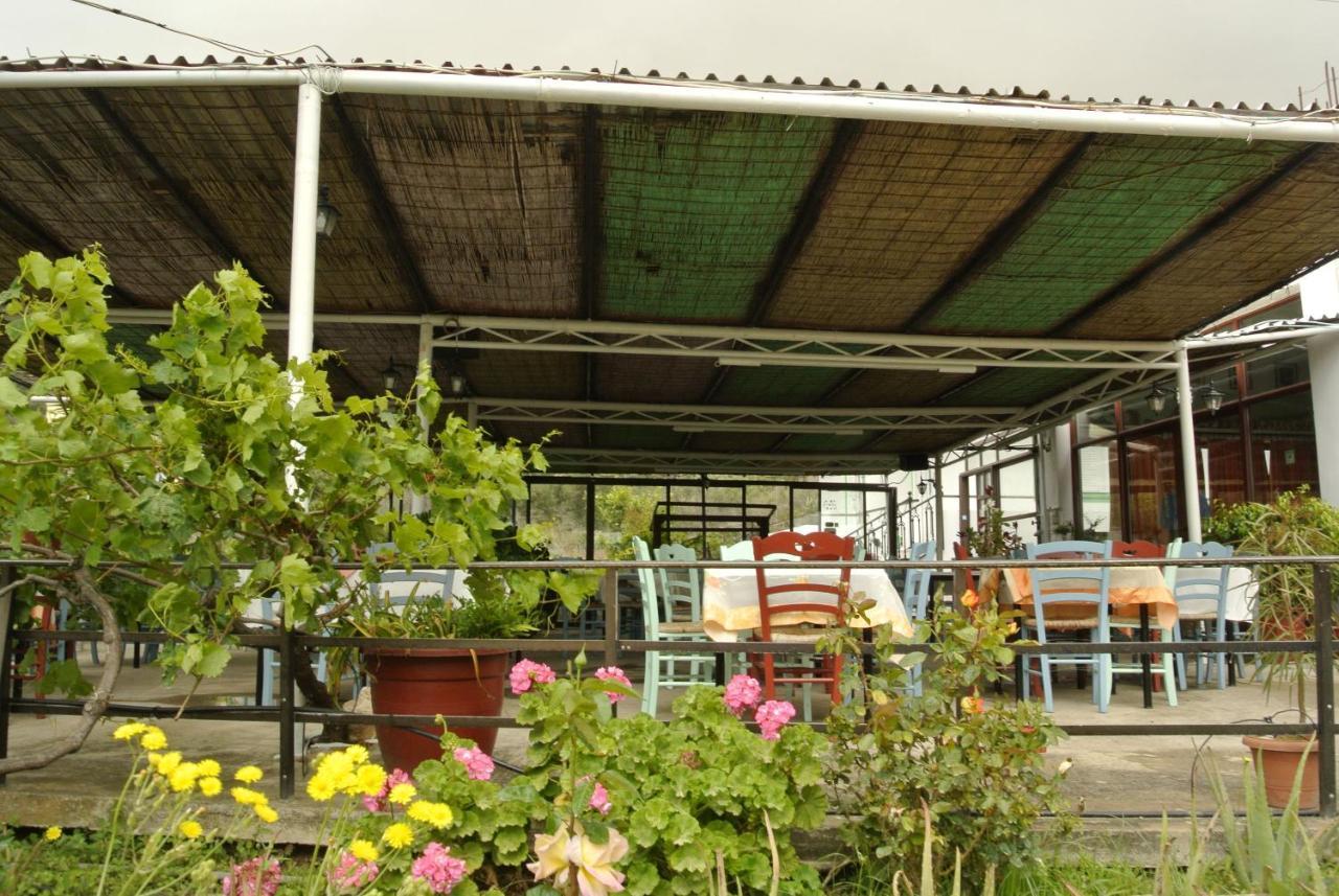 Kleanthis Apartments Rodhákinon Luaran gambar